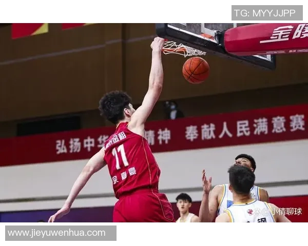 南京篮球队转换进攻与防守的得失分析与战术调整探讨 南京篮球队转换进攻与防守的得失分析与战术调整探讨